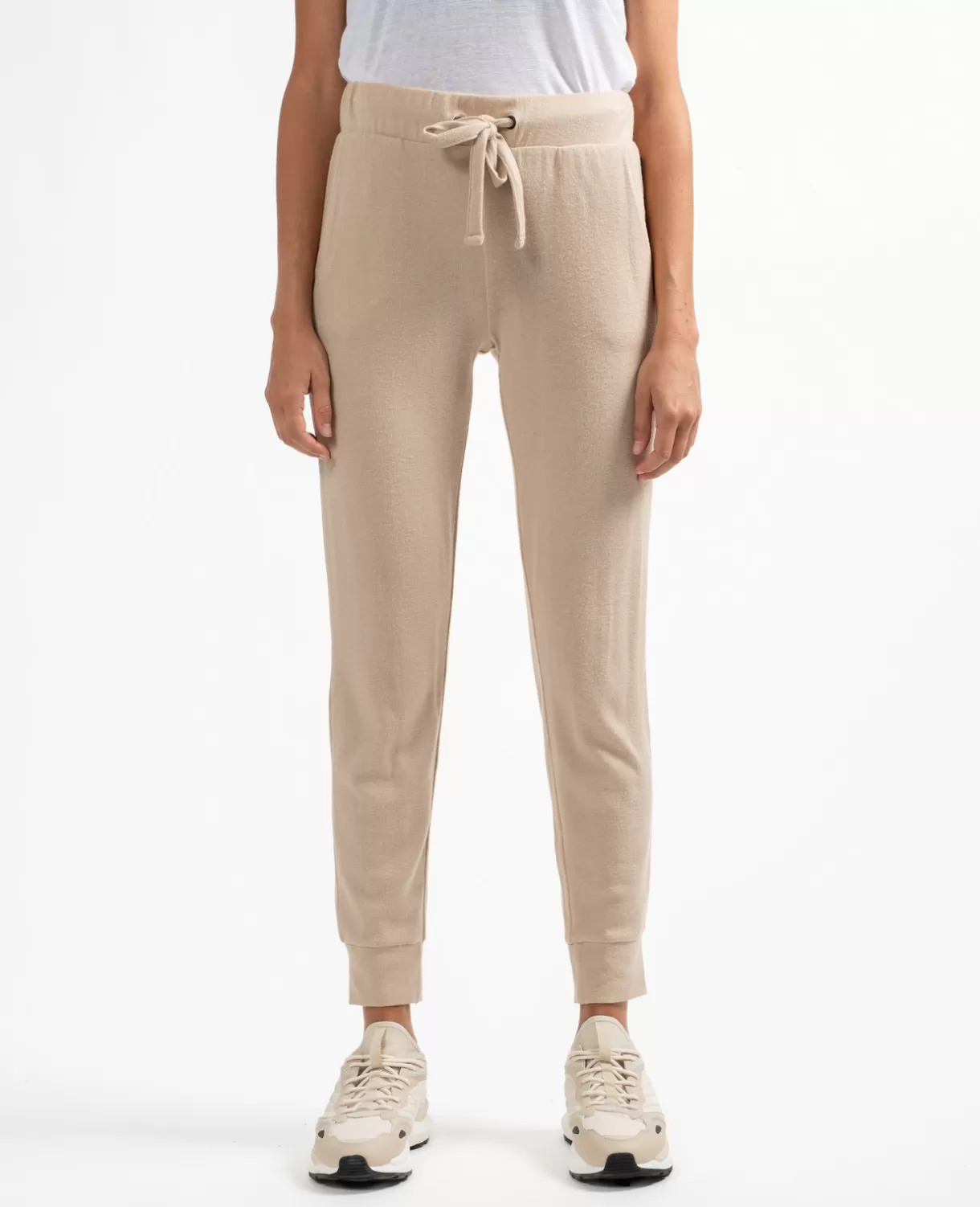 Online Dejura Women Pants