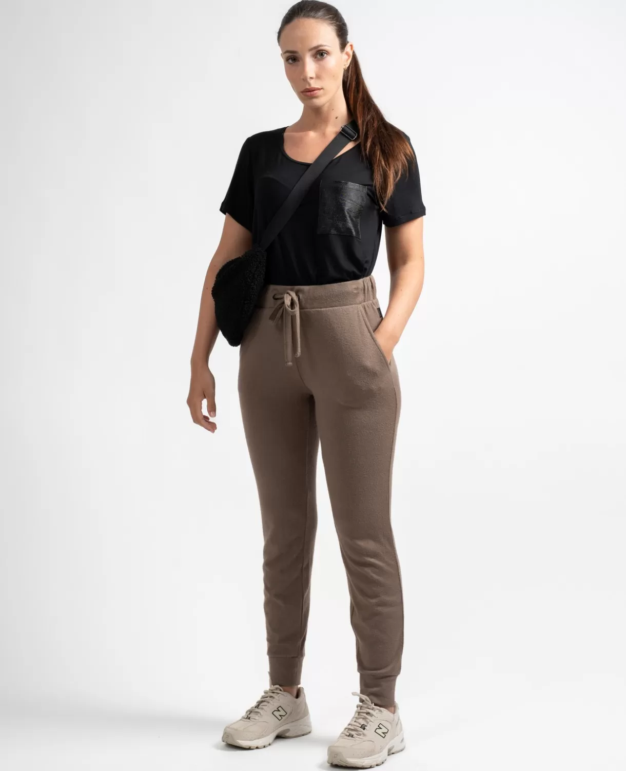 Online Dejura Women Pants