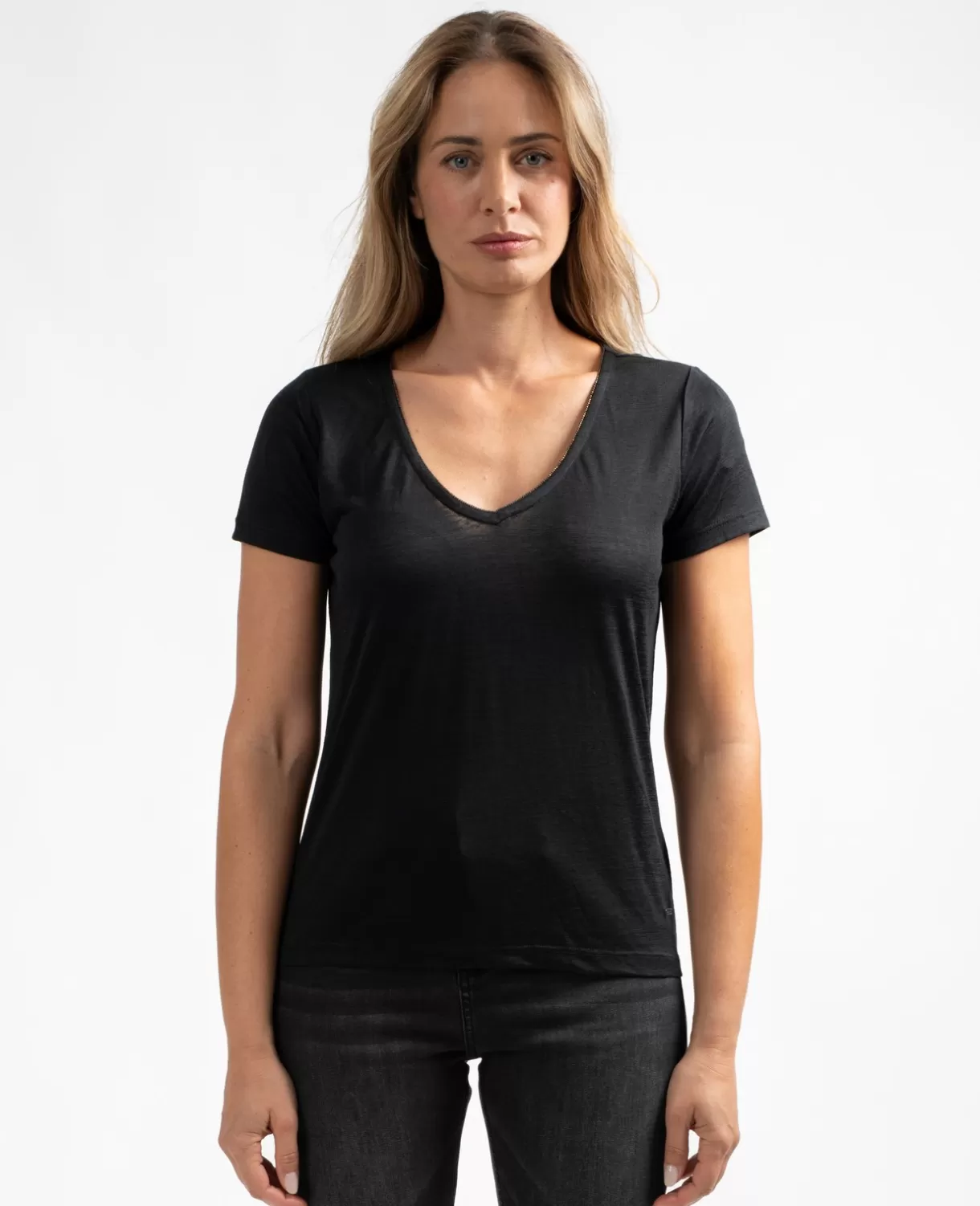 Shop Portal Women T-Shirts & Tops