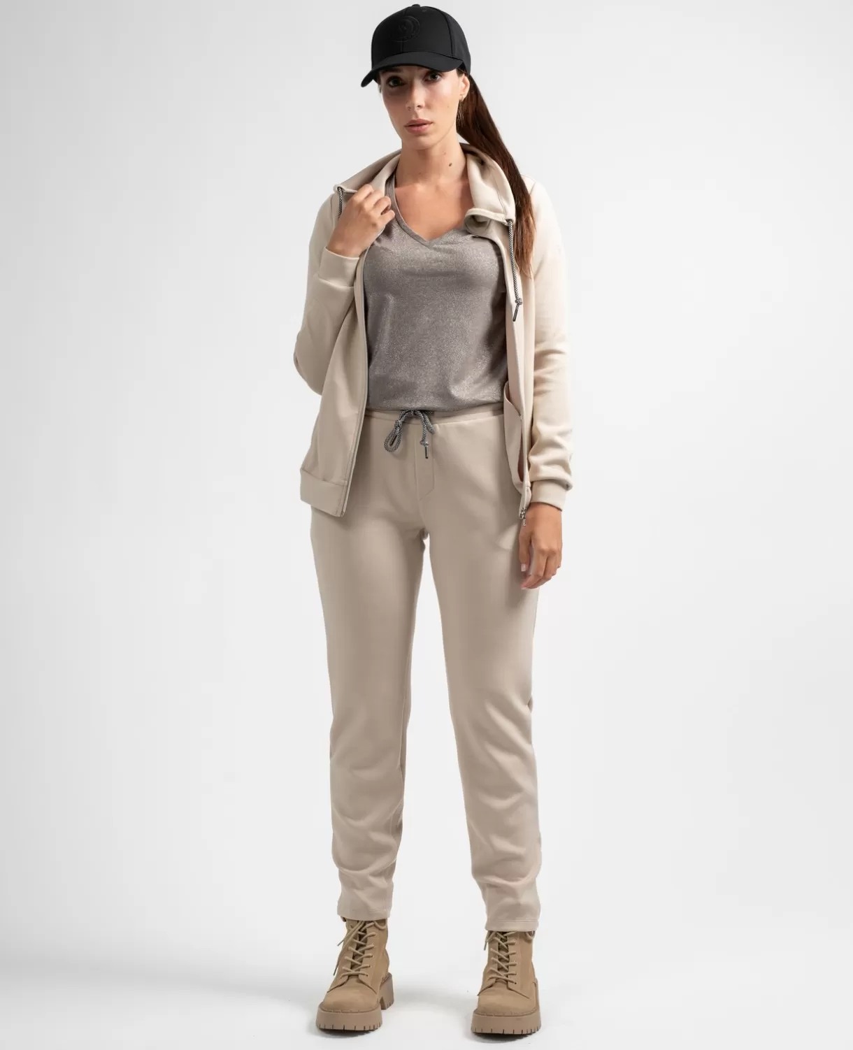 Store Veele Women Track Suits | Pants